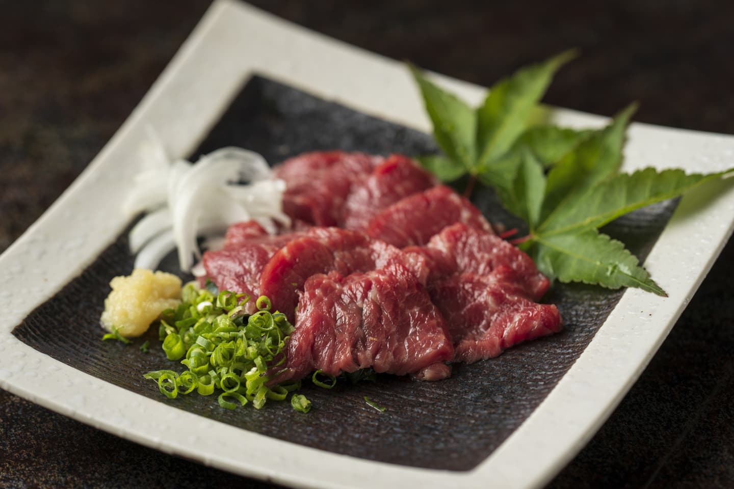 九州産馬刺し